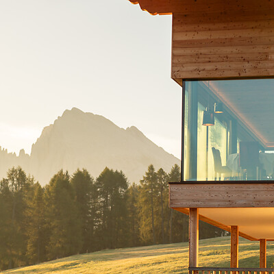 Hotel Ritsch auf der Seiser Alm mit Blick auf die Dolomiten